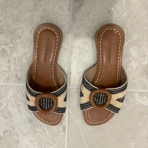 Bernardo Women's Black and Cream Woven Sandals